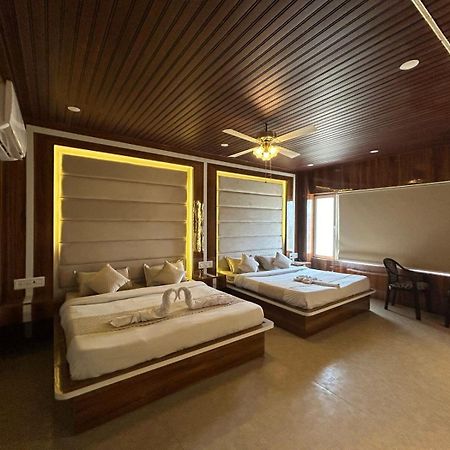 Hotel Dev Ganga Ришикеш Экстерьер фото