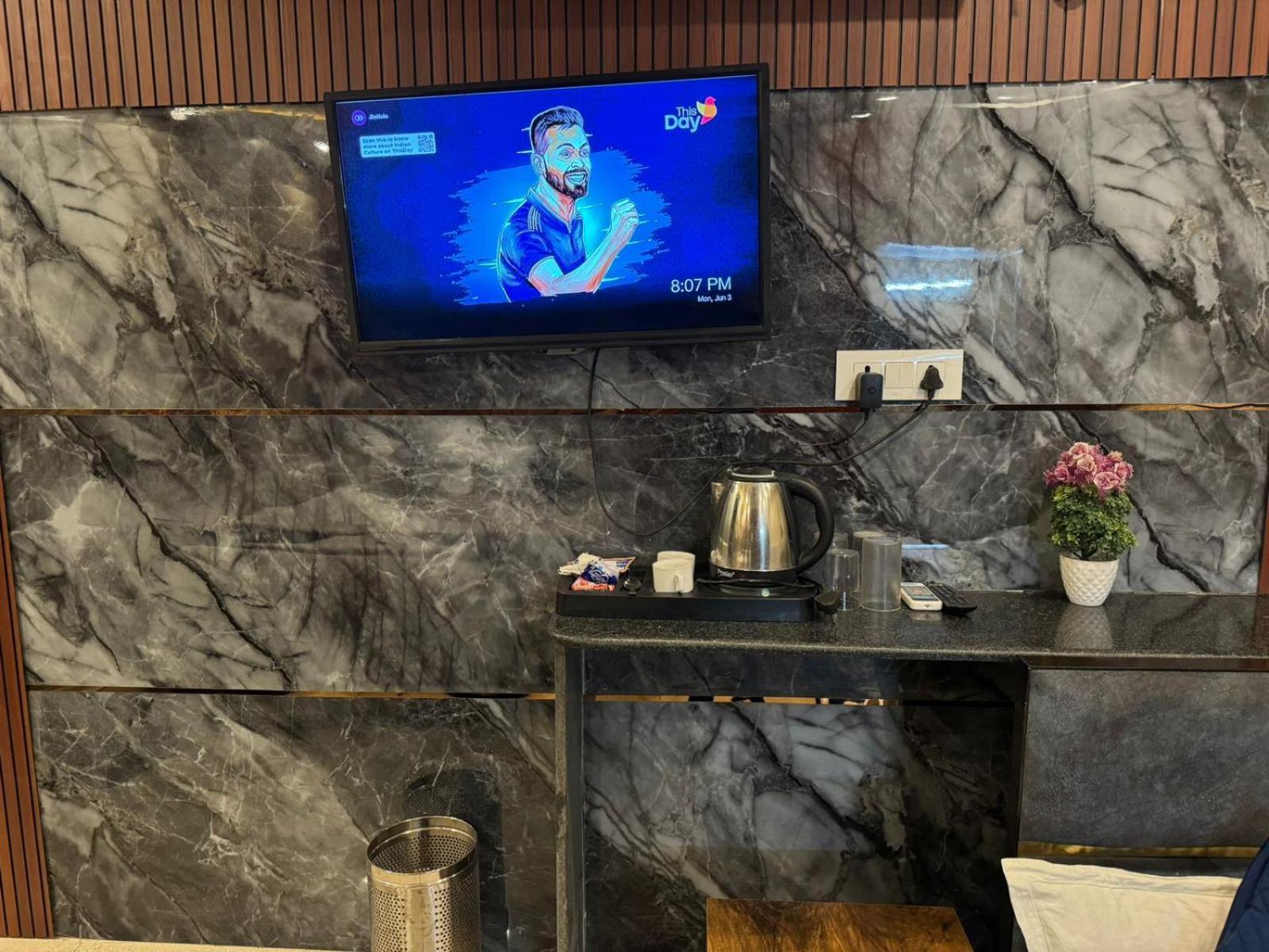 Hotel Dev Ganga Ришикеш Экстерьер фото