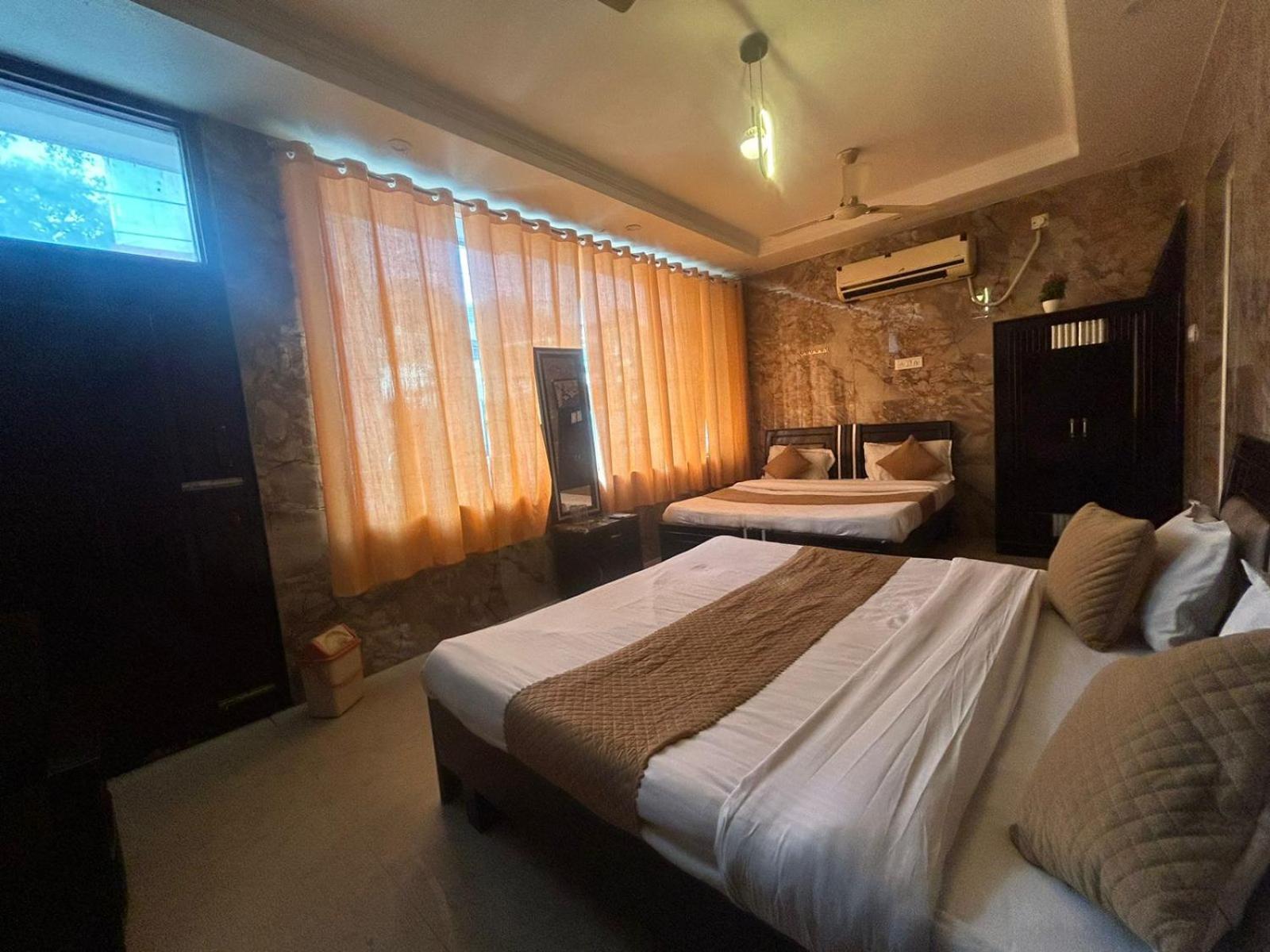 Hotel Dev Ganga Ришикеш Экстерьер фото